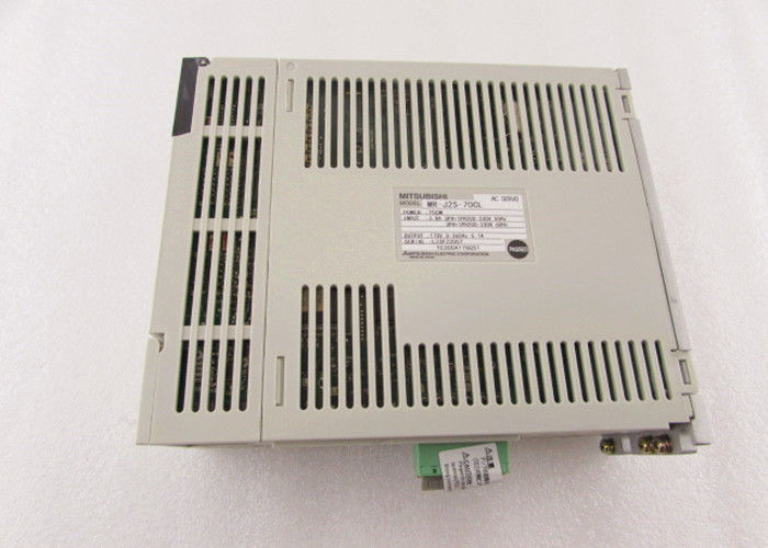 Giappone MITSUBISHI Electric 750W AC Servo Amplificatore MR-J2S-70CL Industrial Servo Drive Nuovo