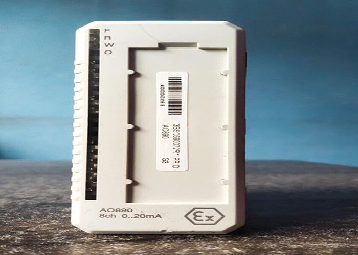 ABB DI810 3BSE008508R1 DIGITAL INPUT 24V 16 CH isolato in due gruppi di 8 canali.