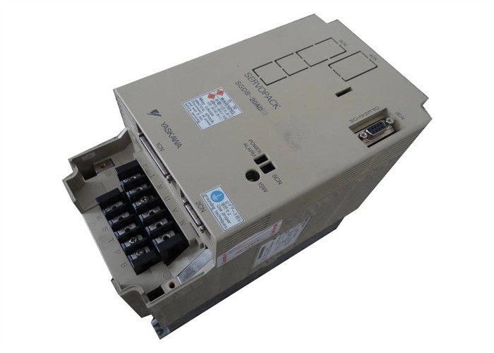 Nuovo Yaskawa AC Servo Drive SGDB-20VN originale Nuovo in scatola