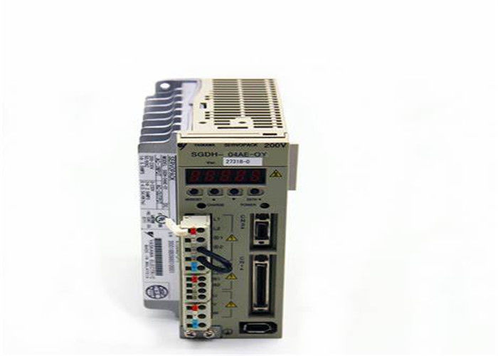 Yaskawa Sigma Serie 2 SGDH-04AE-OY Servo Drive Nuova scatola