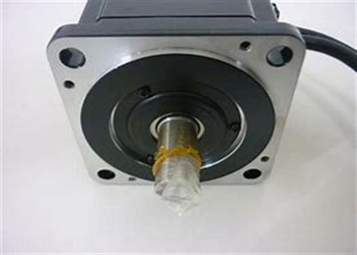 Yaskawa Servo Motor SGMPH-02ACA-SW11 Industry Nuovo in scatola