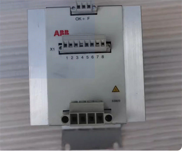 ABB 3BSE038226R1 (SS823) Protezione della tensione dell'unità di voto di potenza