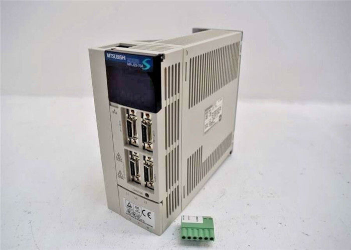 Mitsubishi Electric 400W MR-J2S-40A-PY091 Industrial AC SERVO Drive 0-360HZ NUOVO