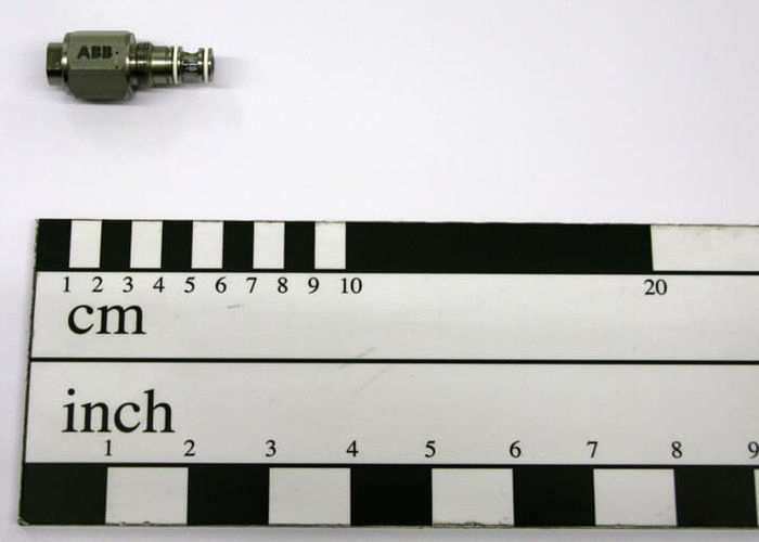 ABB 3HNA012517-001 2/2 VALVE PER FLUID Francia (FR) Peso netto del prodotto è 0,066 kg