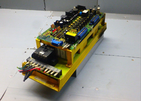 A06B-6093-H152 5.1A Servoamplificatore CA con controllo della posizione, velocità e coppia