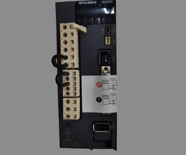 CA di MR-J3-200B 2KW un amplificatore Mitsubishi V di MR-J3 200 - 230 di 3 fasi
